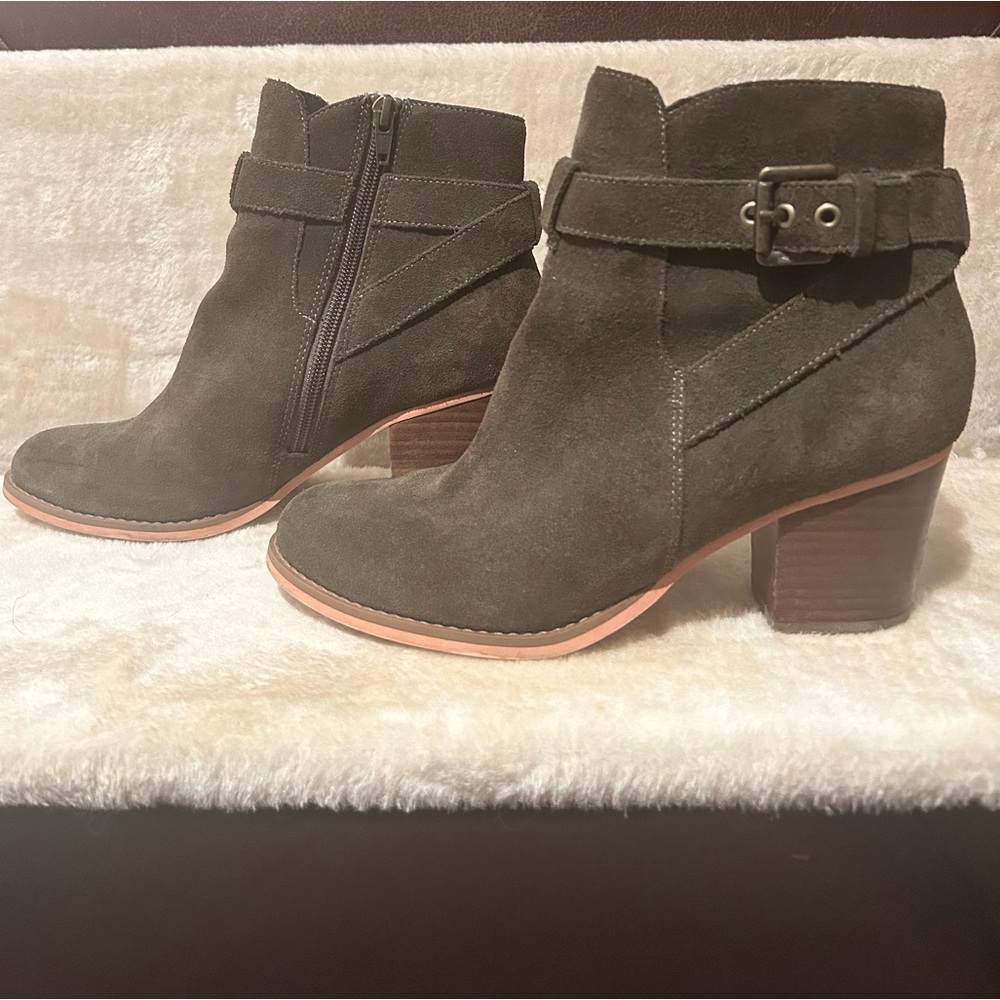 Sole Society Dark Green Suede Ankle Boots